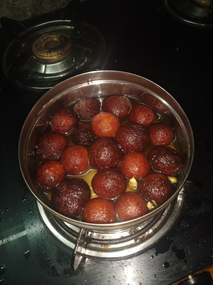 Gulab jamun