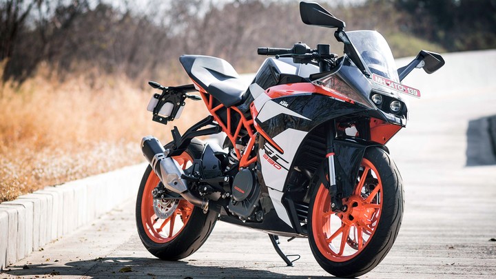 rc 390