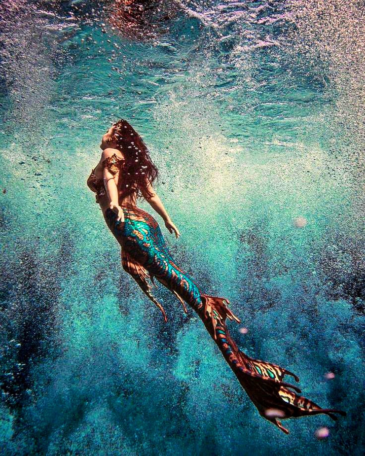 ...Immersa nel blu...