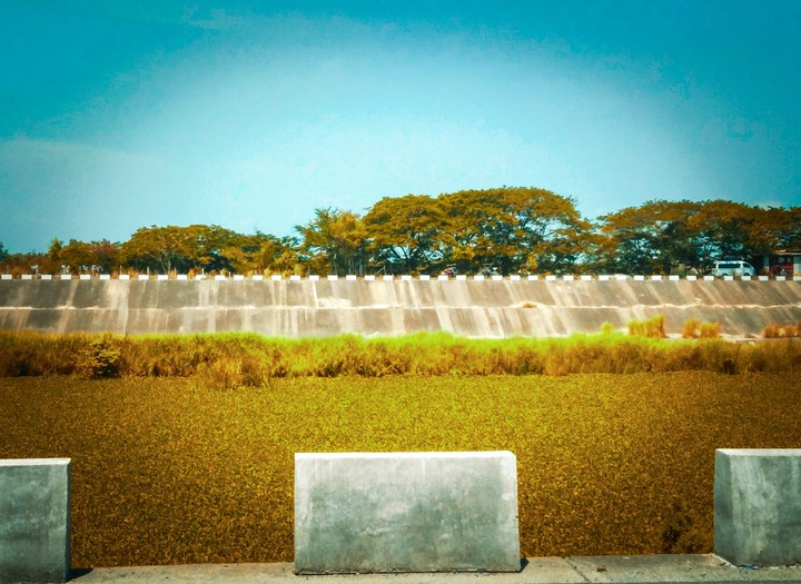 dike view