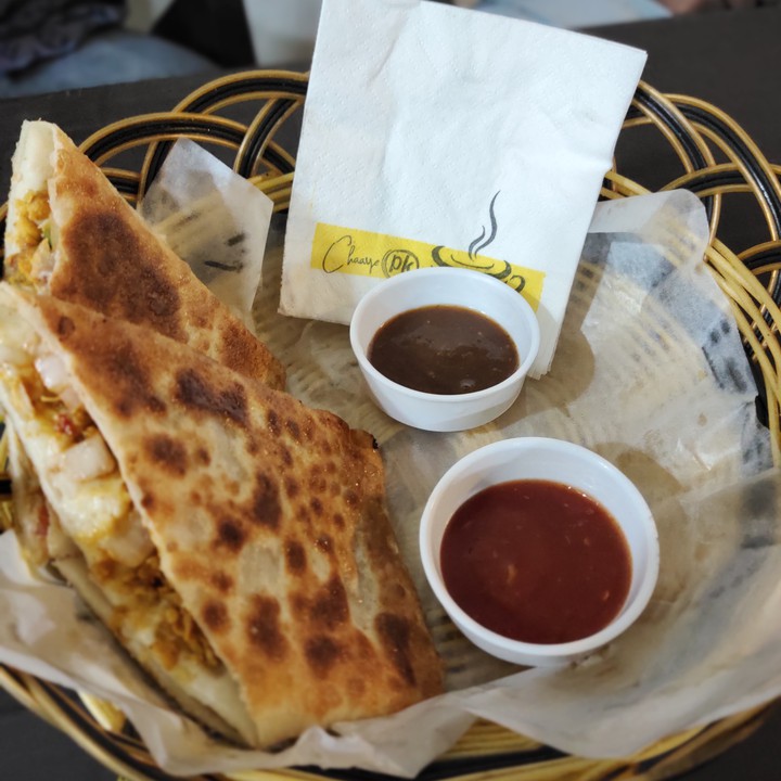 pizza paratha with ketchup with sos