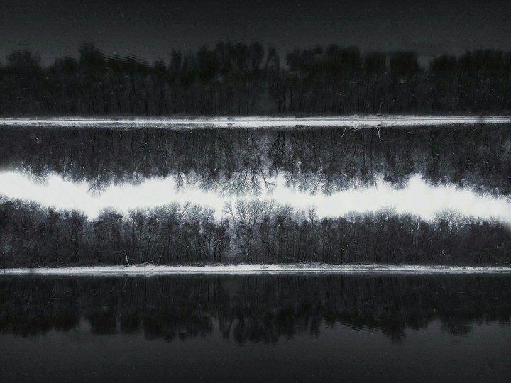 dark photo