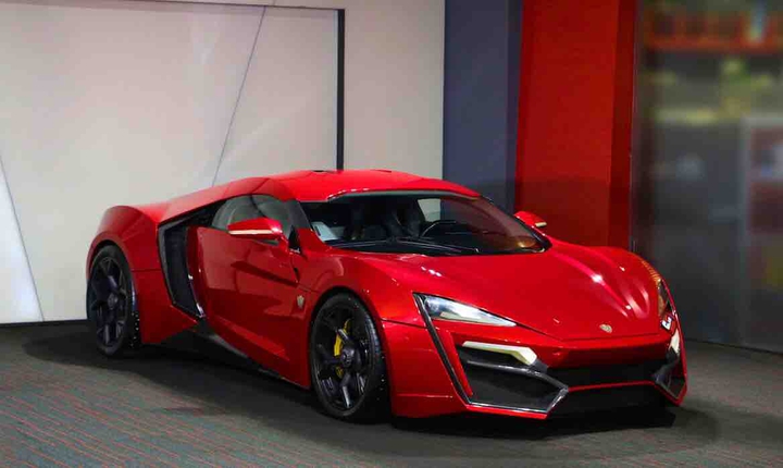 lightning red lyken hypersport