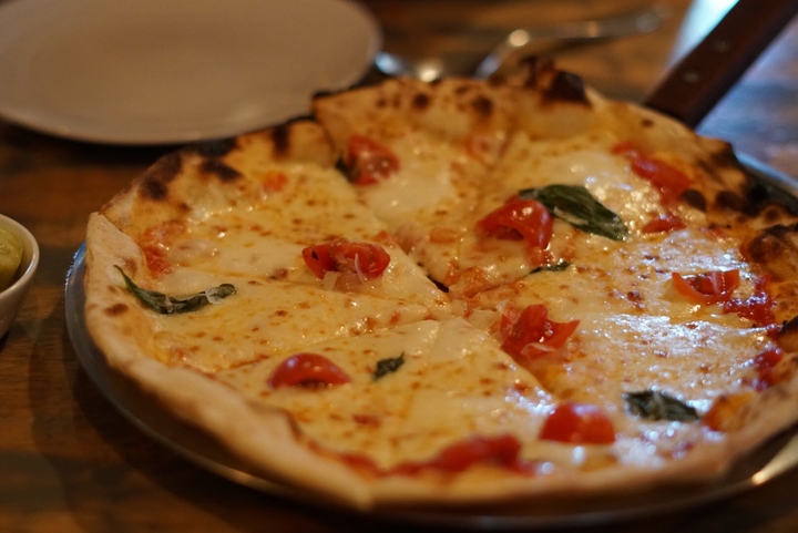 margherita pizza