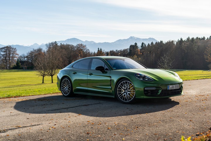 Porsche Panamera 4S