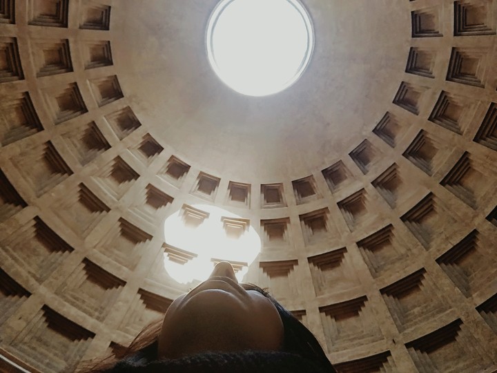 Light in Pantheon