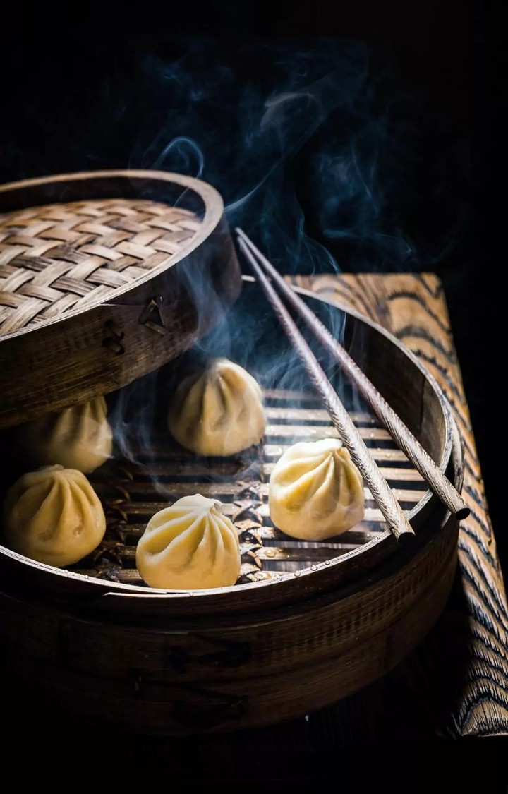 Momos