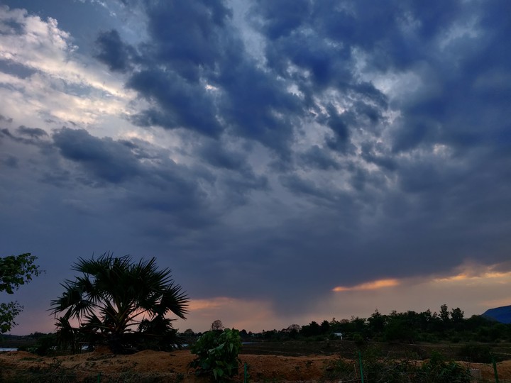dark cloud