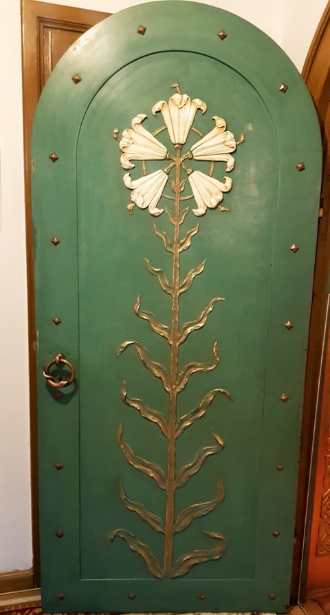 #door #queenmary #pelisor