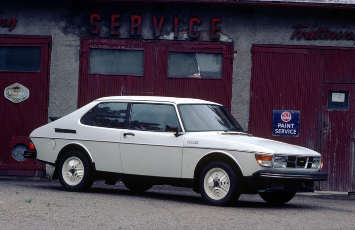 saab