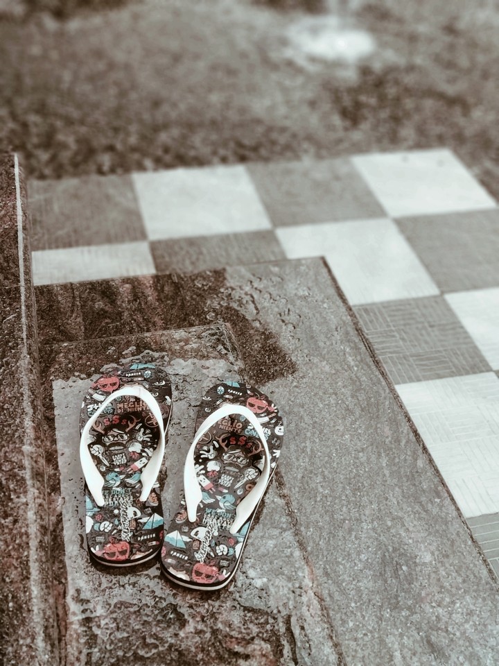 Rain N FlipFlopz