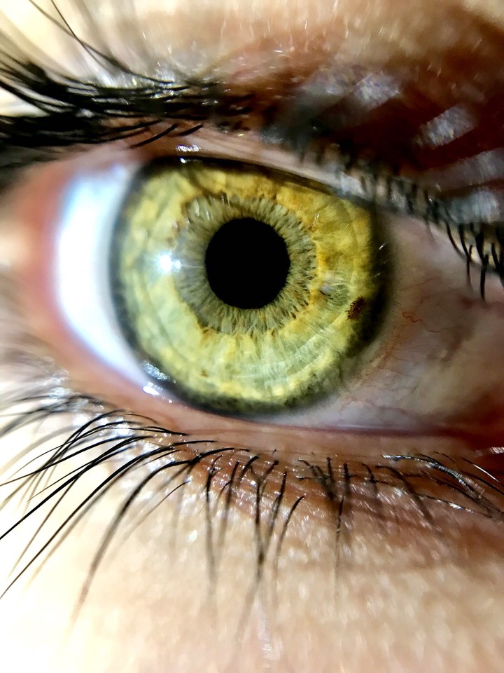 Green eye