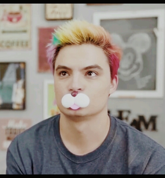 Felipe Neto