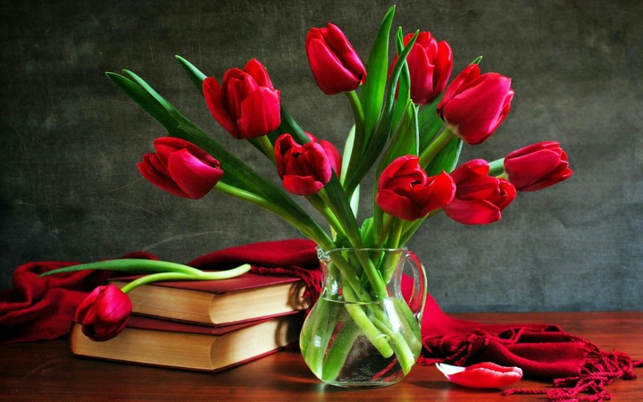 Red roses