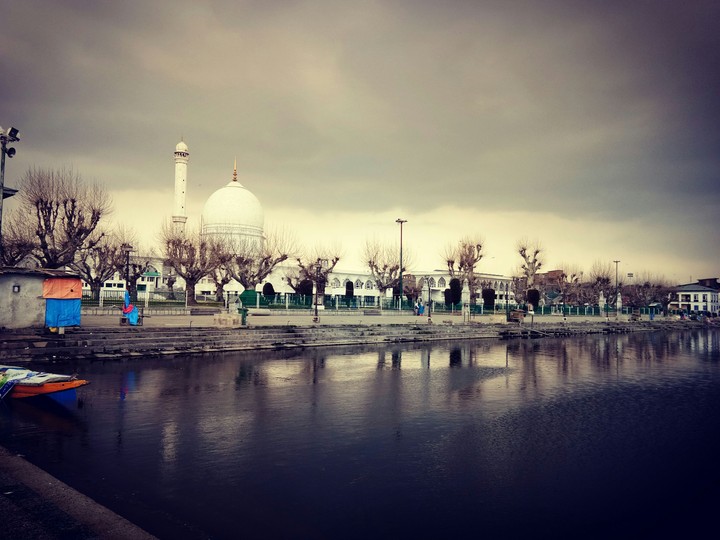 Dargah_Hazratbal