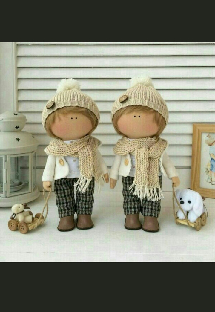 dolls & toys