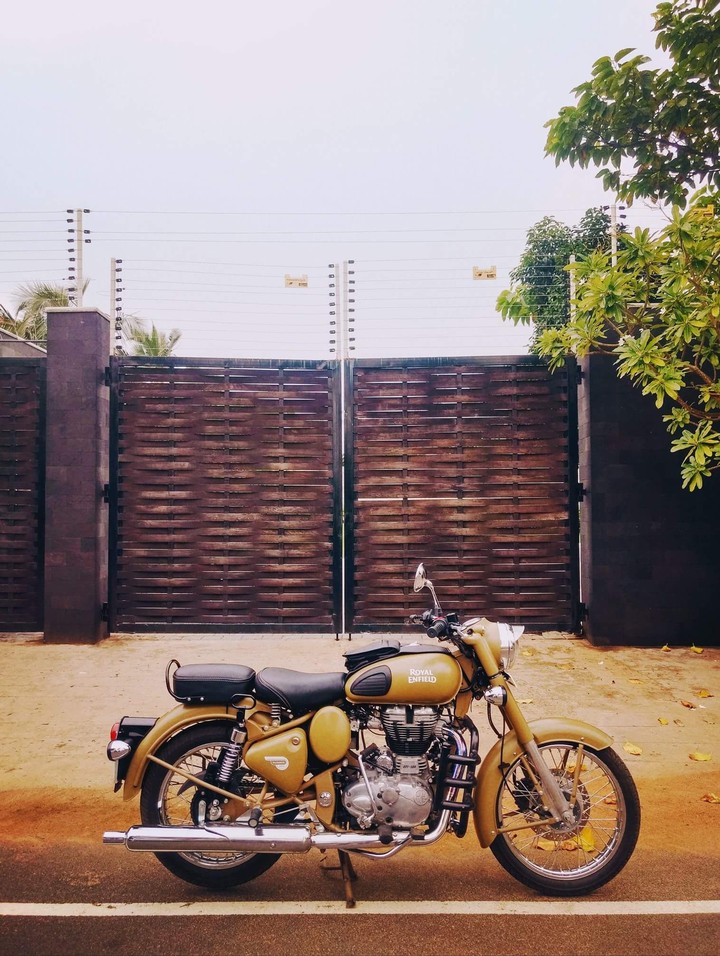 royal Enfield Desert Storm #royalenfield #desrtstrom