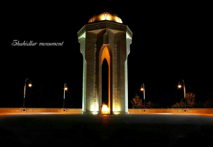 Shahidlar monumet.