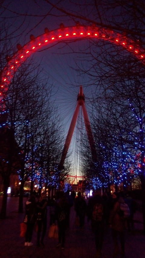 London Eye ...und zwar nachts.