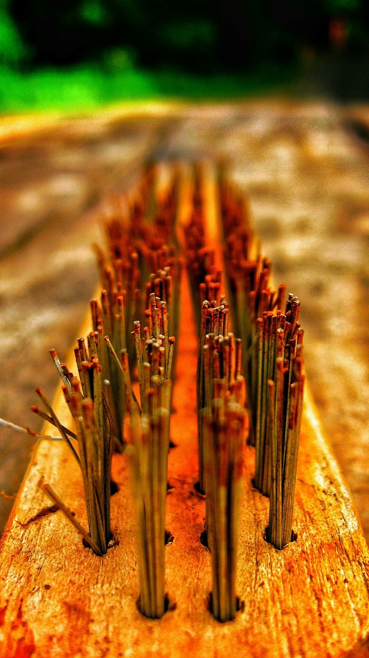 metal brush 2