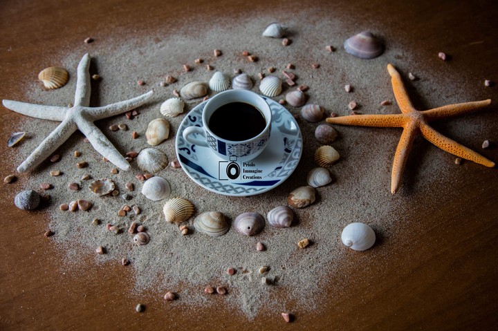 Coffee set with beach decorations
