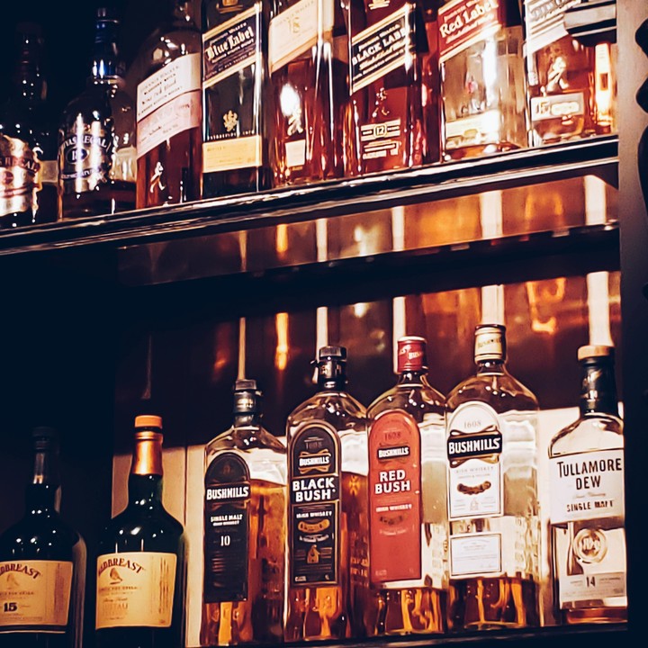 bar