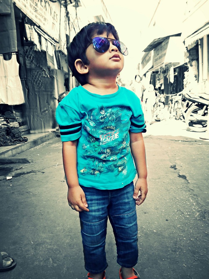 sTyLiSh aLwAyS