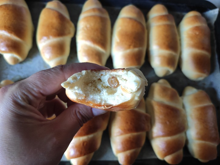 булочки з сиром і родзинками