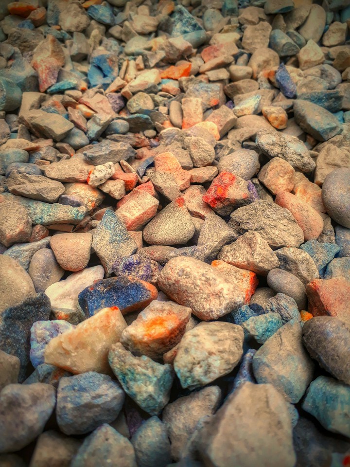 colourfull gravel.  My capture