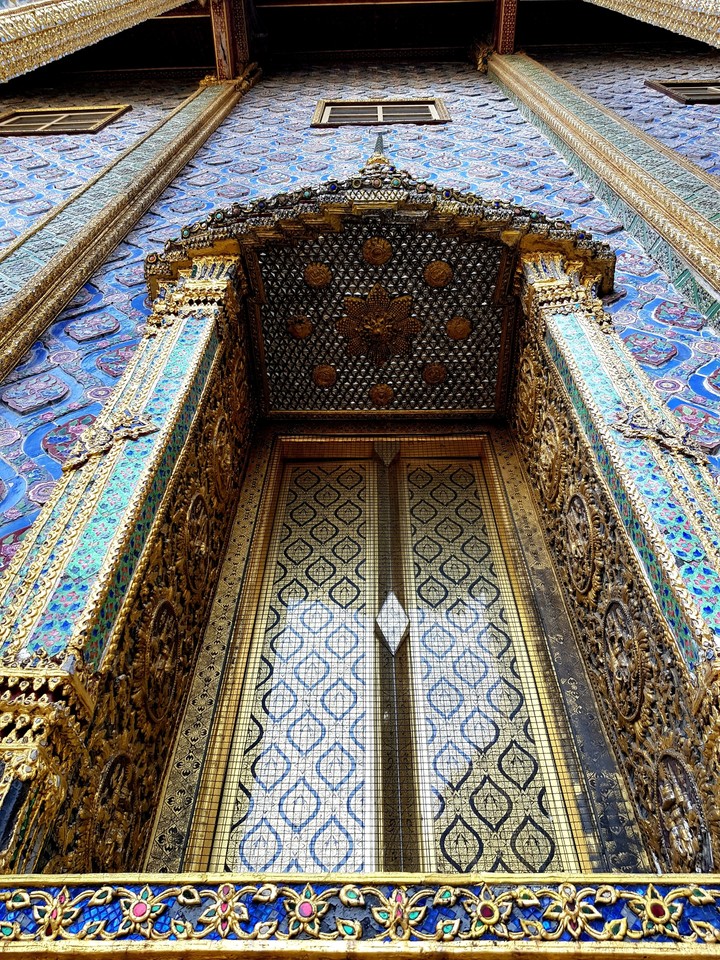 blue and gold