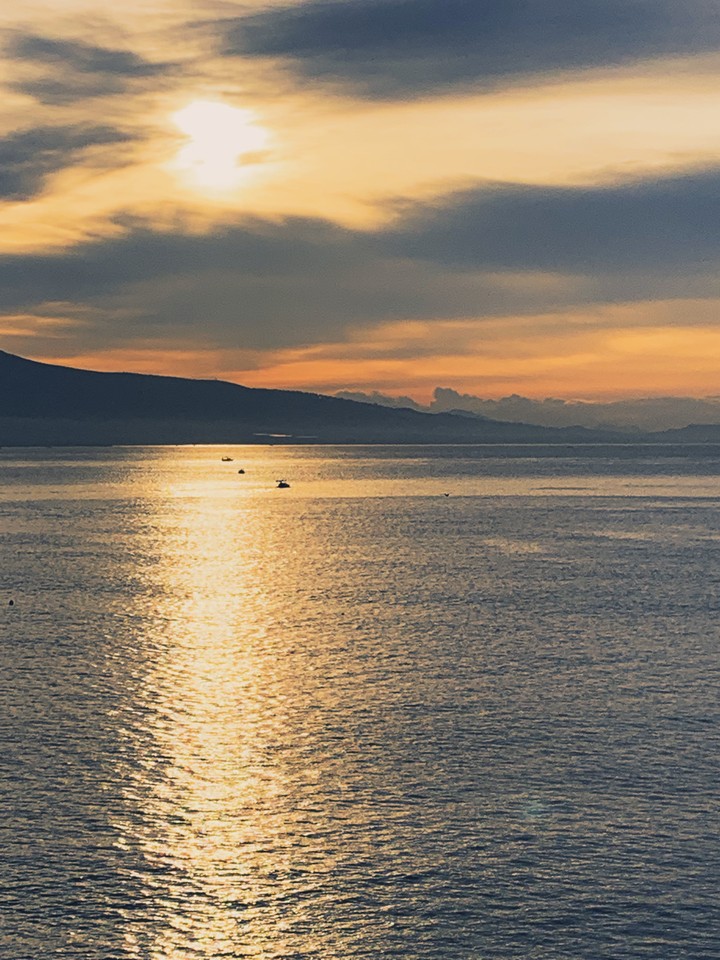 Mornigs in Piraeus
