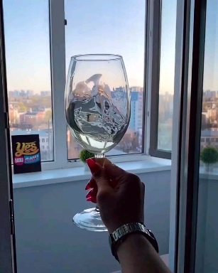 Wineglass