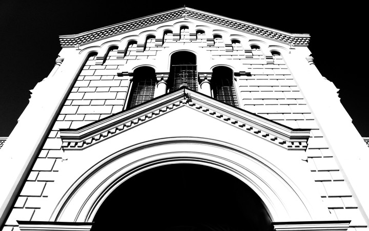 BLACK&WHITE SIMMETRY