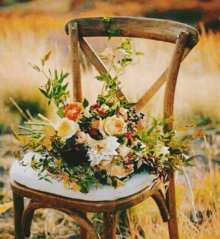 thr chair flower