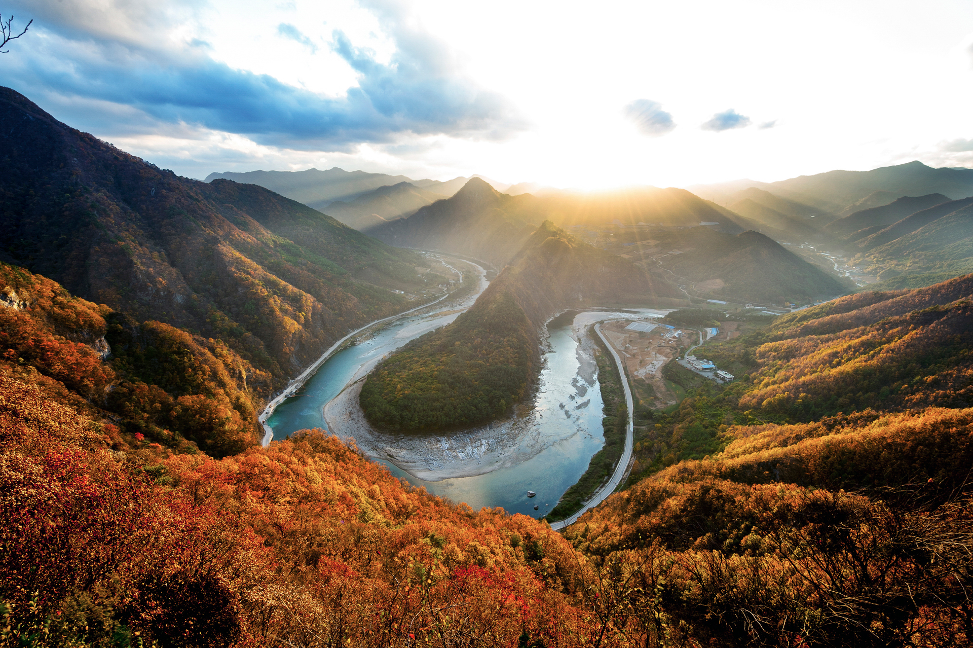 Circle River