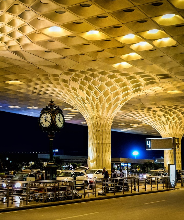 Airport Diaries