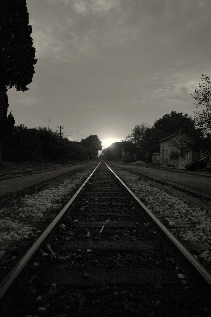 Rails b&w