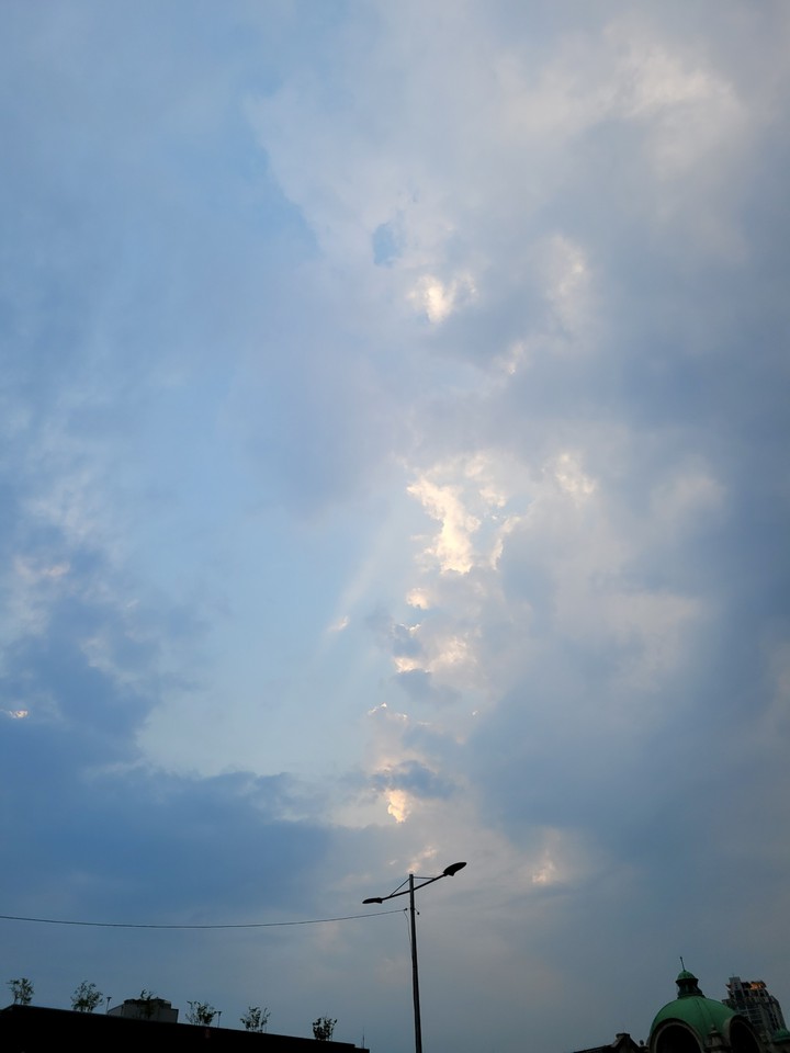 Cloud of Seoul