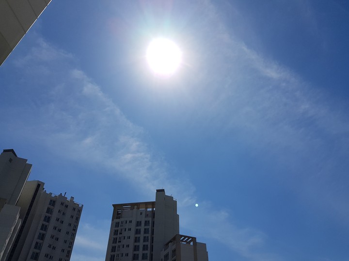 clean sky