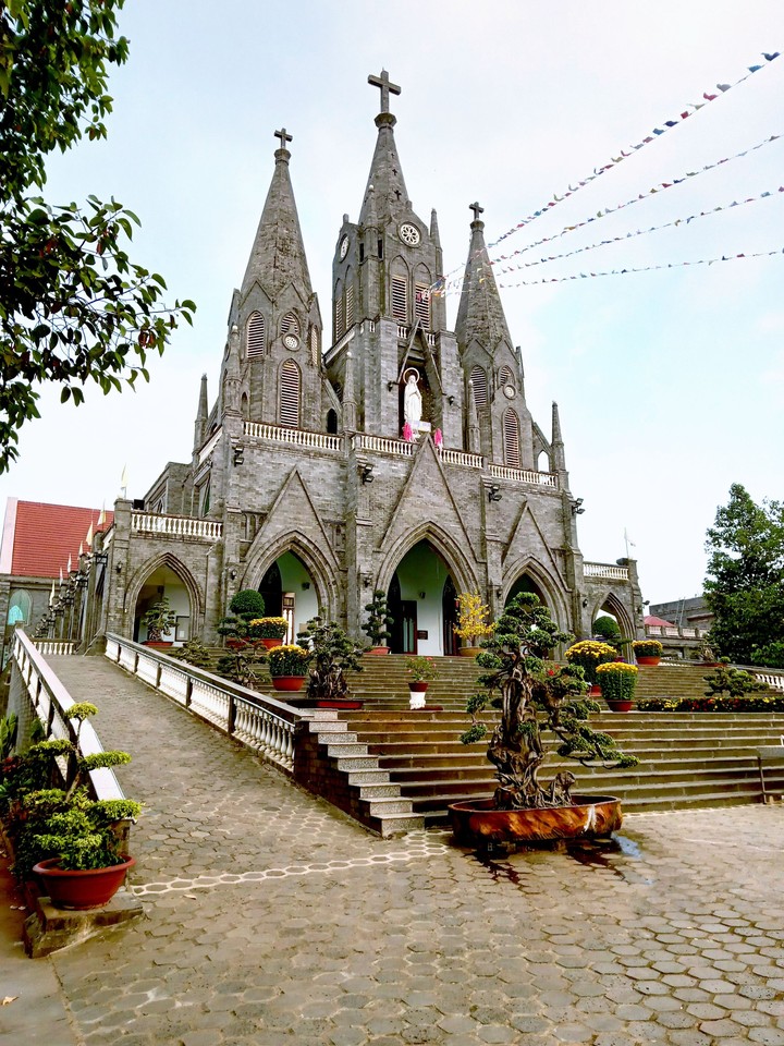 nhà thờ