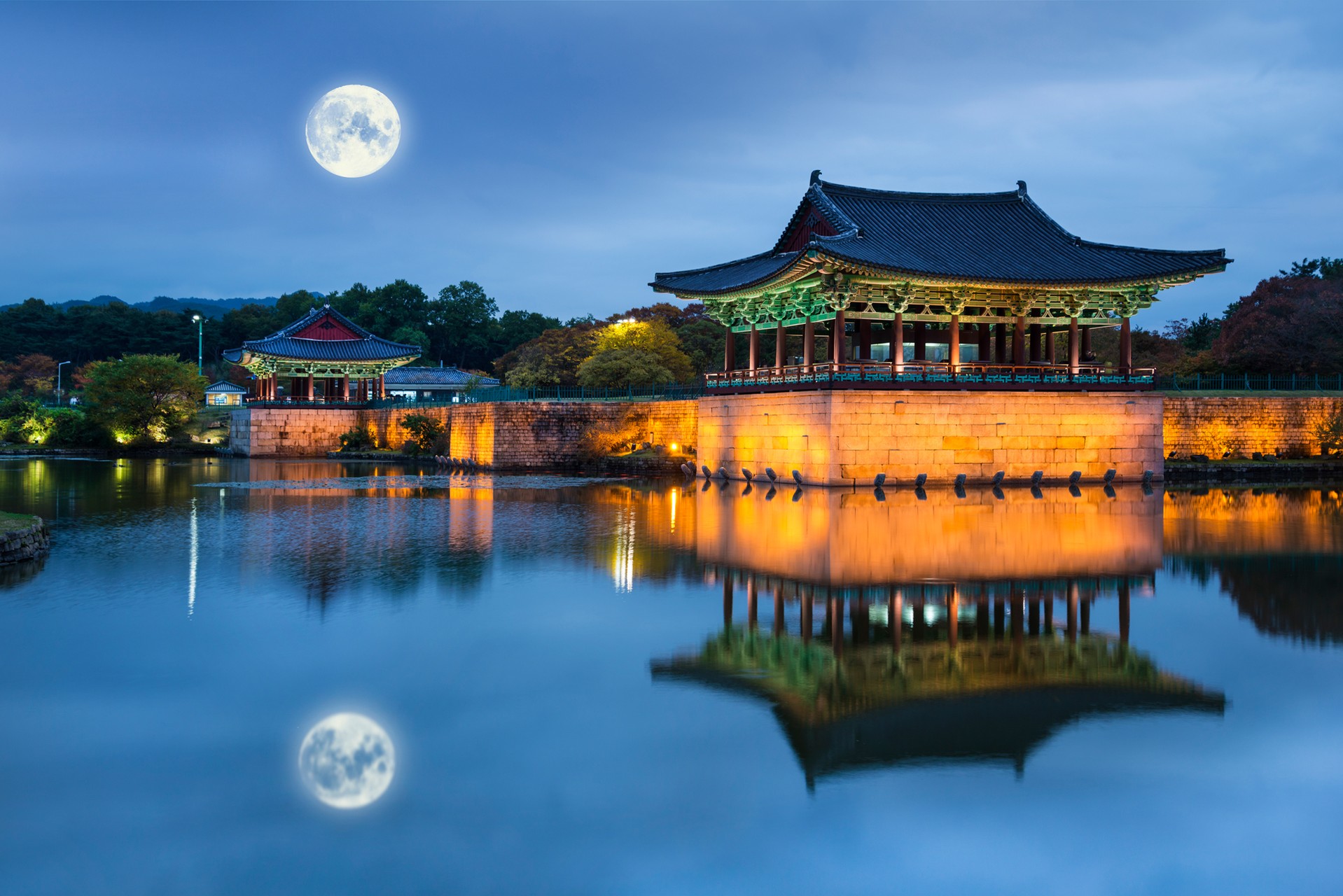 Moon Lake