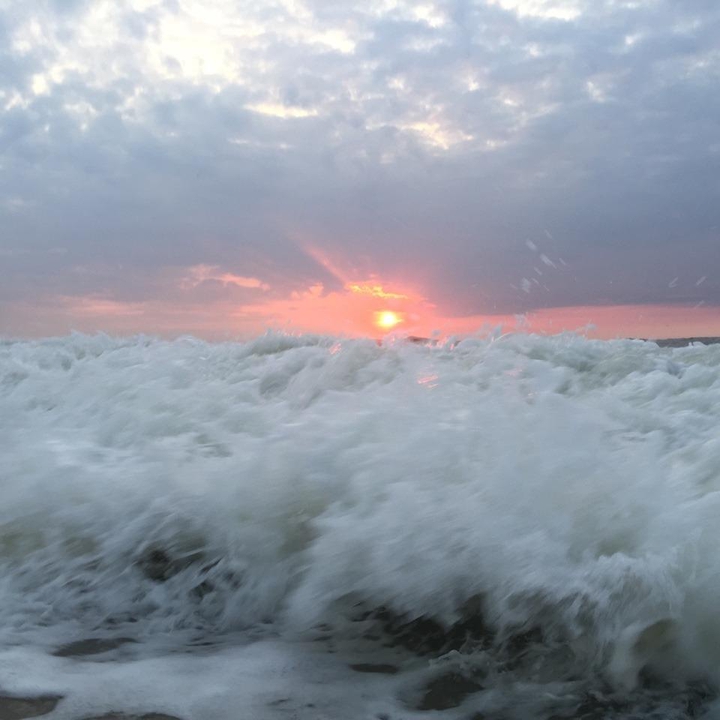 море
