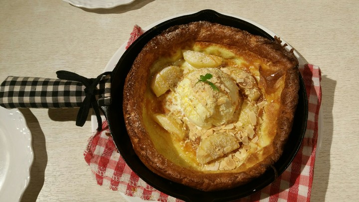 Dutch Baby Pancakes