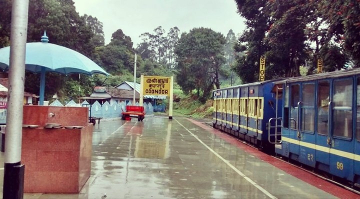 toy train