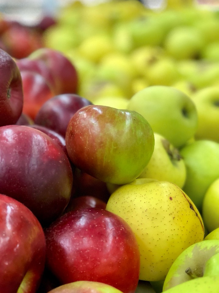 Middle Apple