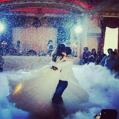 couple dancing