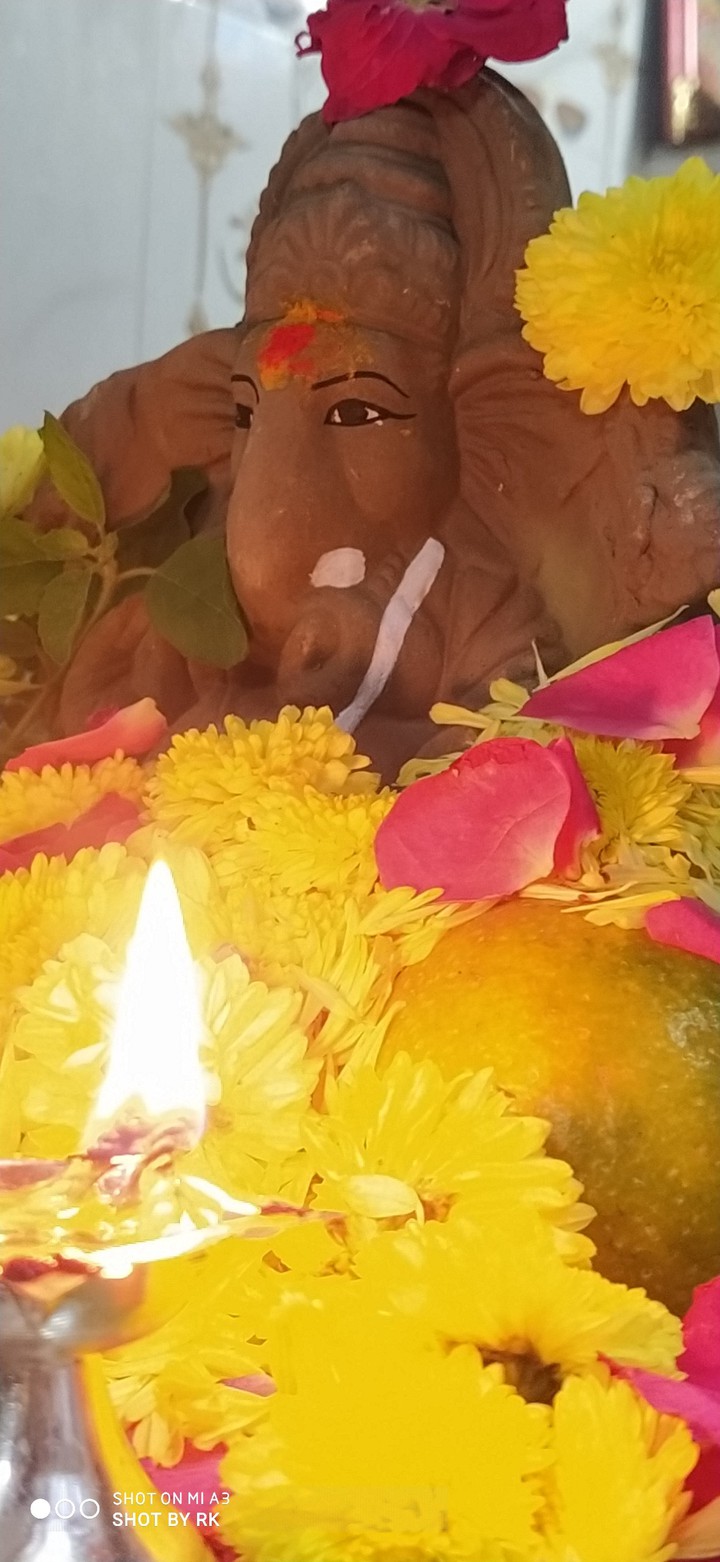 lard ganesh idol