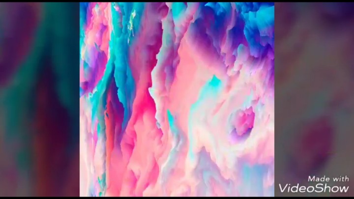 р