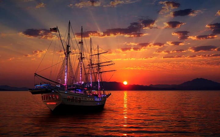 sailing boats