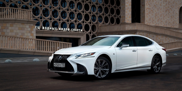 lexus